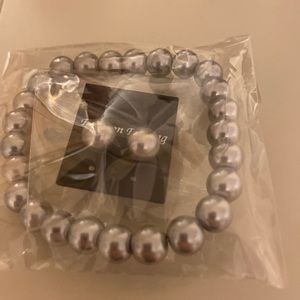 Grey pearl bracelet with Matching Earrings New never worn